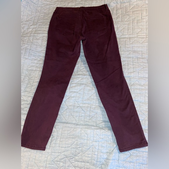 Jessica Simpson Super Skinny Kiss Me jeans, cranberry size 6. - Picture 3 of 3
